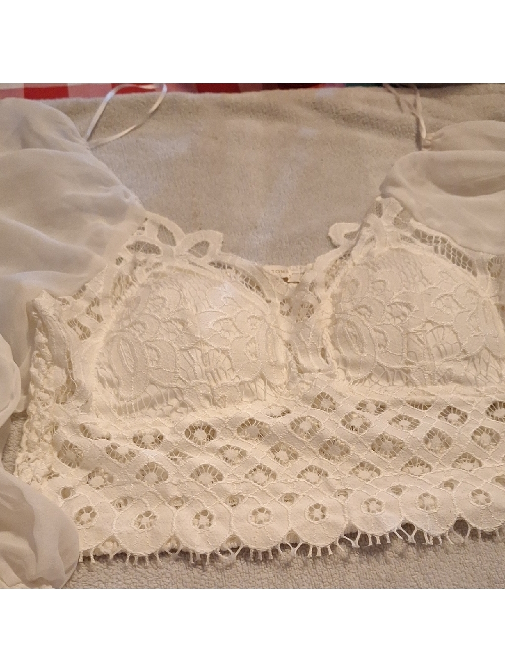 Flying Tomato Lace Bralette in White